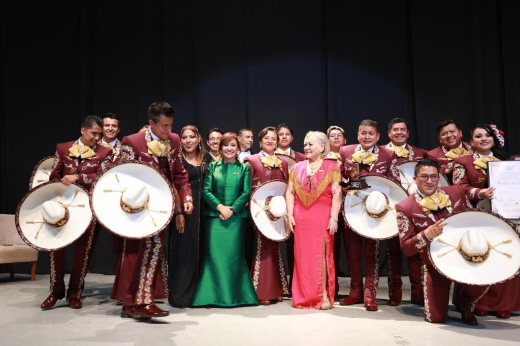 Boletin Microfono de Oro 1-