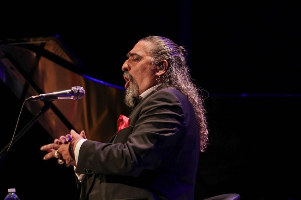 Diego el Cigala en Tlaxcala: una noche de flamenco, pasión y alma gitana 3 Diego el Cigala 5-