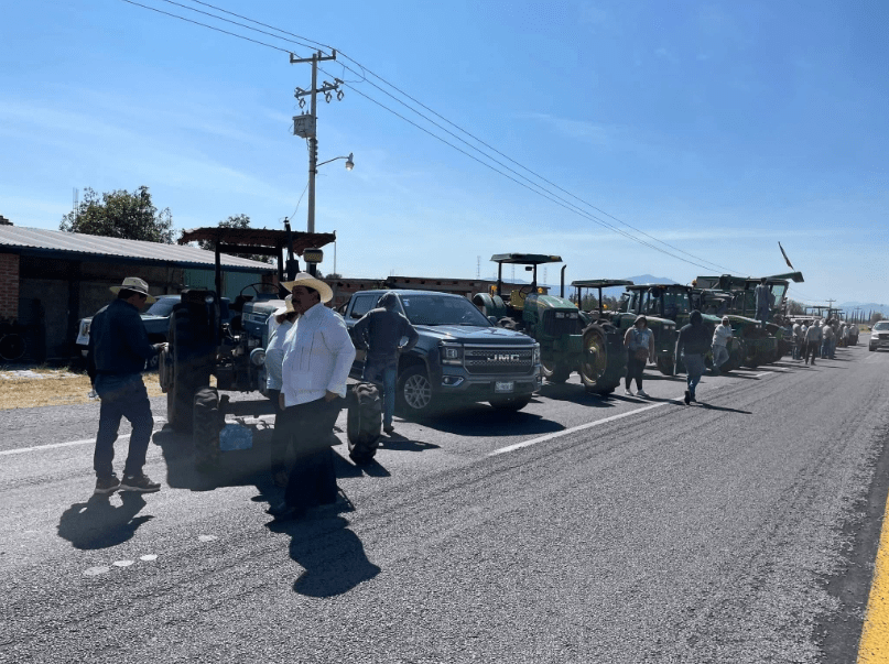 Paro Nacional: ¿Qué Hay Detrás de los Bloqueos que Detuvieron al País? 2 Paro Nacional Agricultores 1-