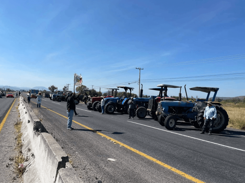 Paro Nacional: ¿Qué Hay Detrás de los Bloqueos que Detuvieron al País? 3 Paro Nacional Agricultores 2-