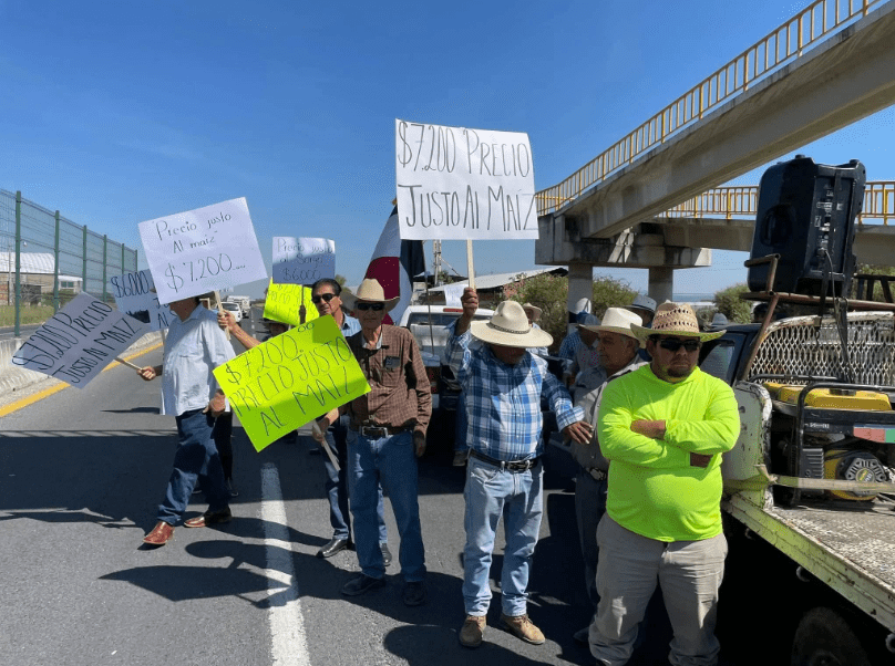 Paro Nacional: ¿Qué Hay Detrás de los Bloqueos que Detuvieron al País? 4 Paro Nacional Agricultores-